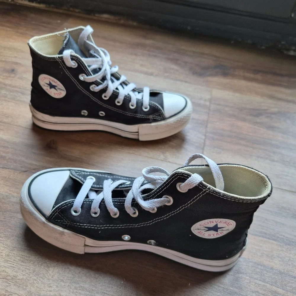 Converse Chuck Taylor All Star High Top Black White Kids Sneakers 3.5 Streetwear